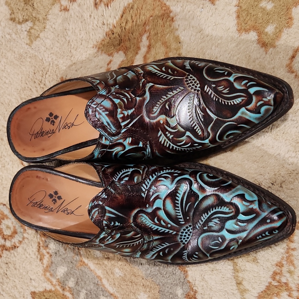 Patricia Nash Tooled Turquoise & Brown Leather Battista Mules Size 8.5 - Picture 3 of 10
